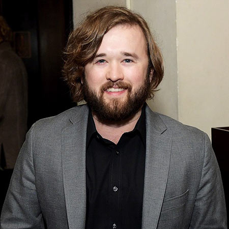 How tall is Haley Joel Osment?